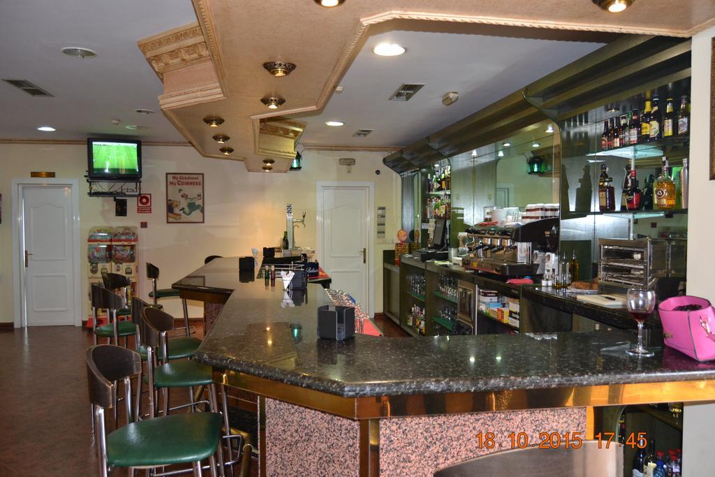 Hotel Poniente Moraleda De Zafayona Ngoại thất bức ảnh