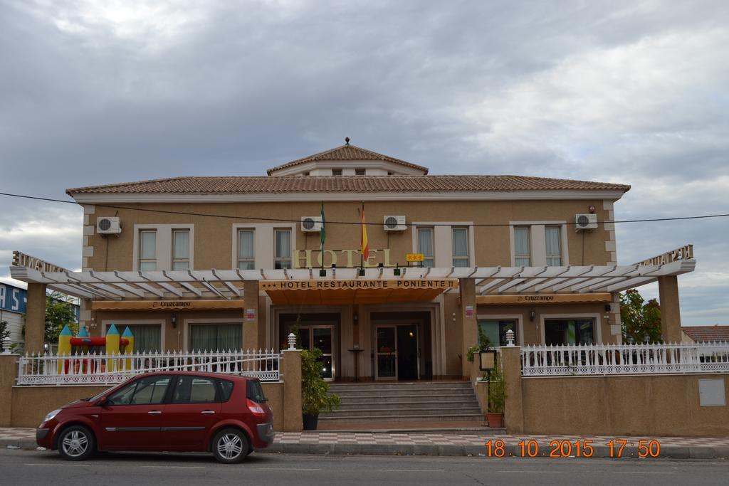 Hotel Poniente Moraleda De Zafayona Ngoại thất bức ảnh