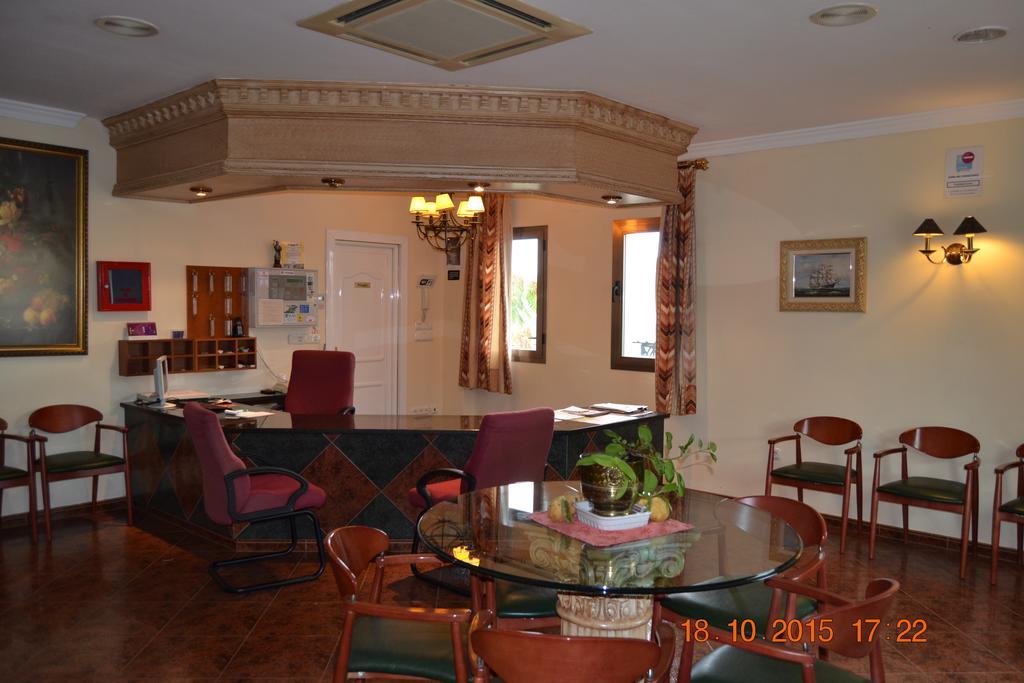 Hotel Poniente Moraleda De Zafayona Ngoại thất bức ảnh